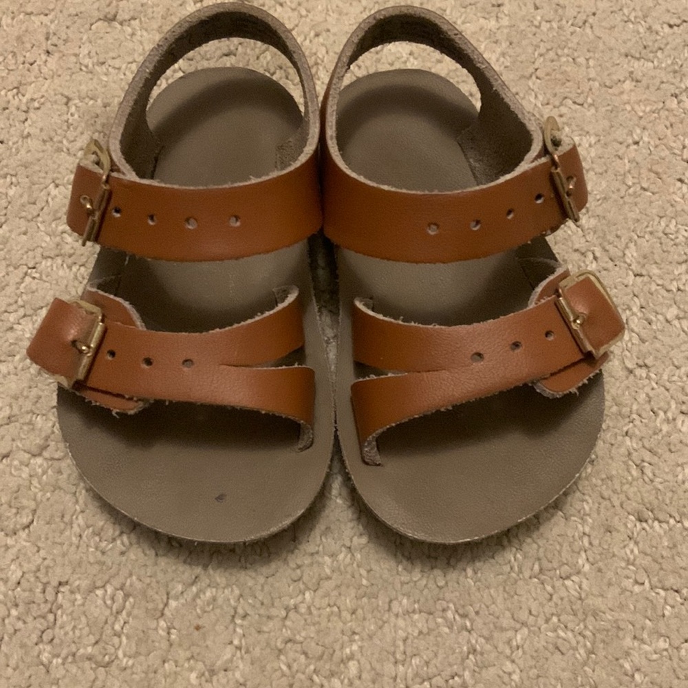 Salt water sandals size 2 (toddler)